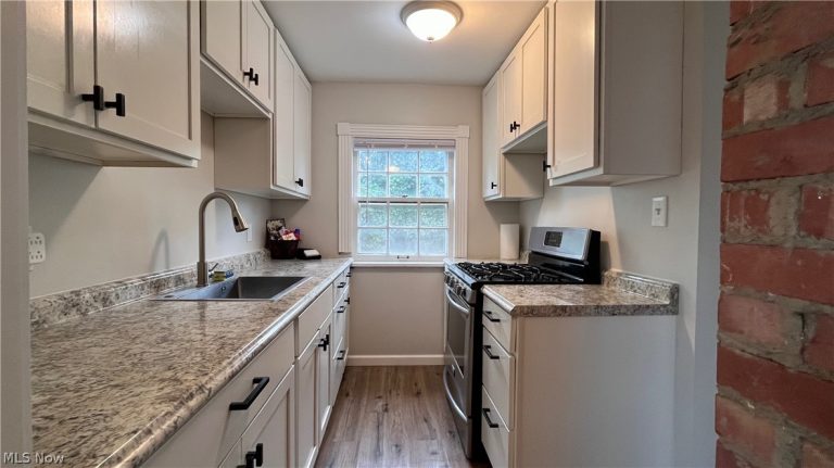 3397 Westbury Road, Shaker Heights, OH - Photo 5