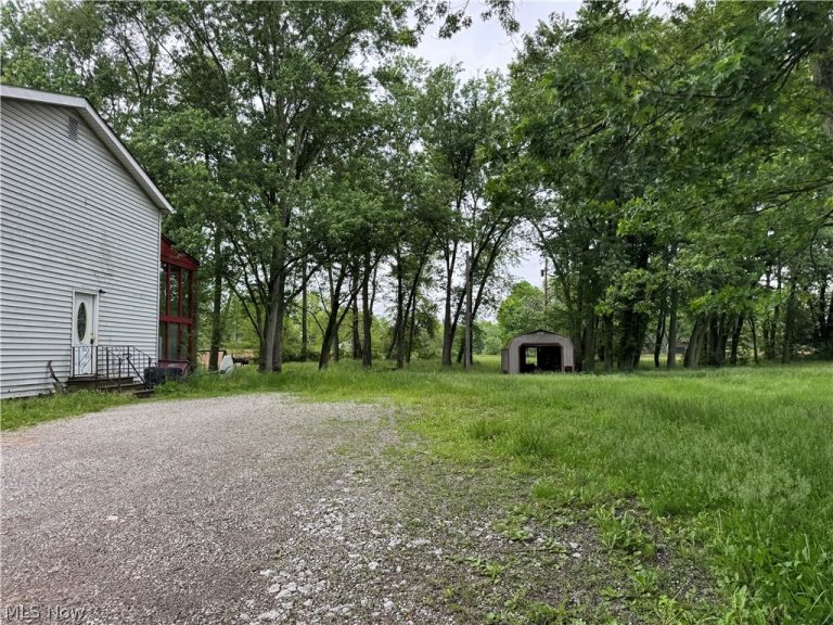 2320 Leetonia Road, Leetonia, OH - Photo 6