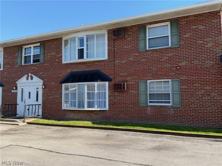 31622 Marginal Drive #B-105, Willowick, OH, 44095