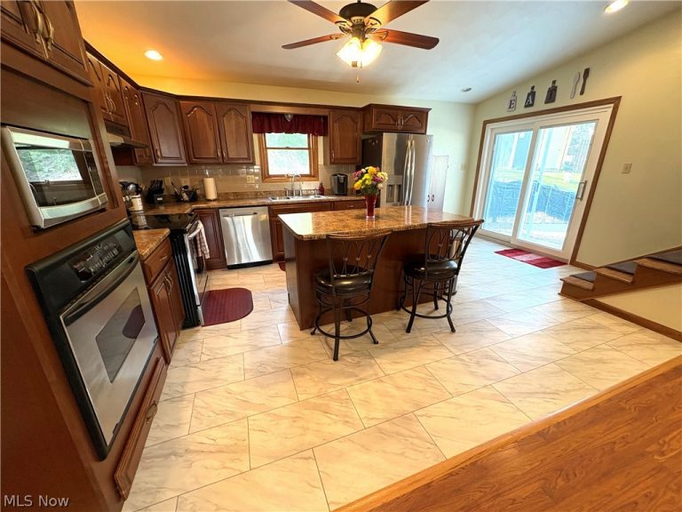 312-316 Henrietta Street, Weirton, WV - Photo 6