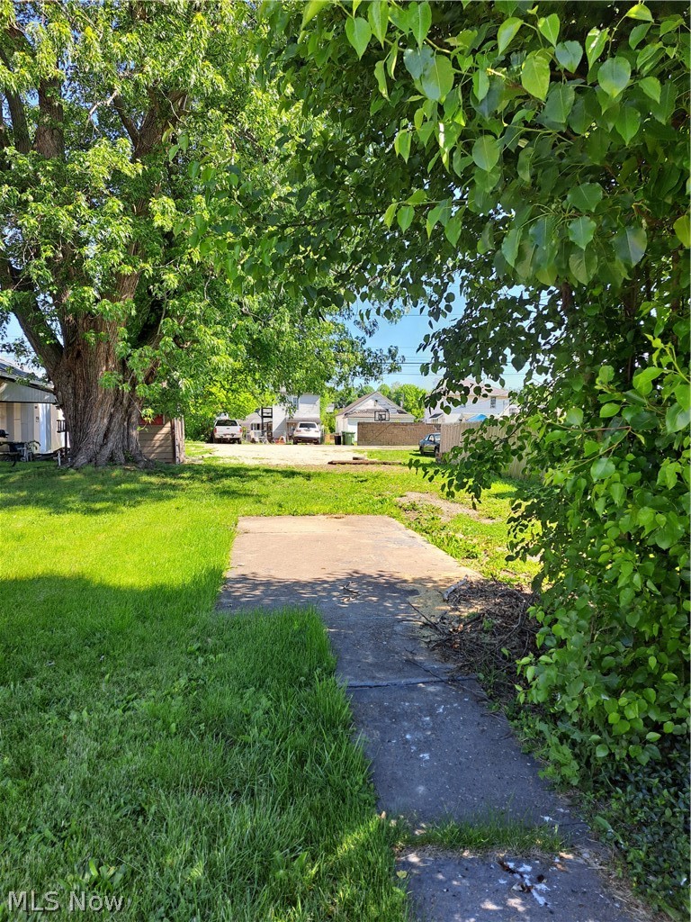 1413 Beckett Avenue, Cambridge, OH - Photo 4