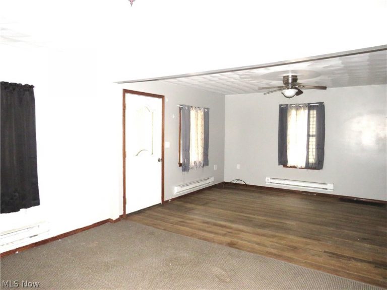 227 Main Street, Follansbee, WV - Photo 4