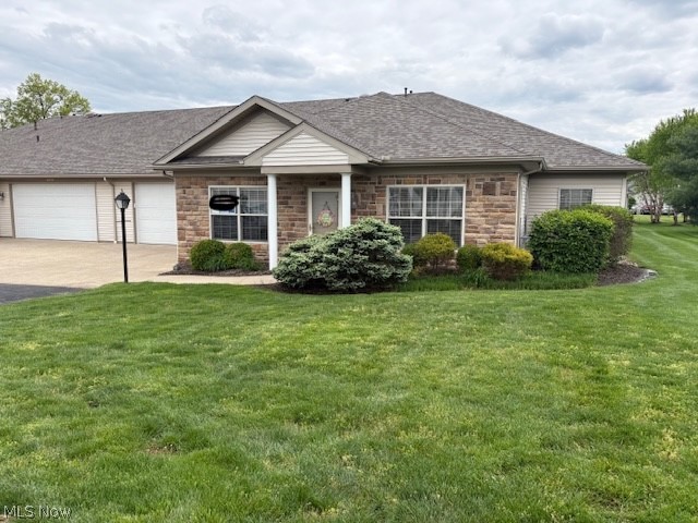 3077 Whitewood Street, North Canton, OH - Photo 2
