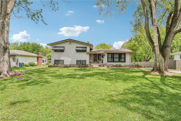 3145 Imrek Drive, Akron, OH, 44312