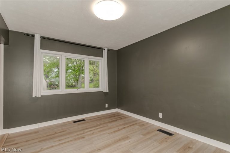 8806 Norwood Drive, Mentor, OH - Photo 8