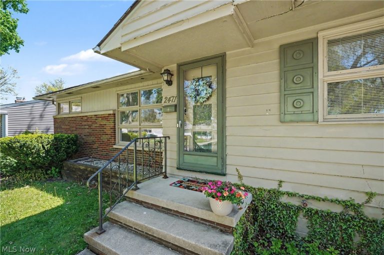 2471 19th Street, Cuyahoga Falls, OH - Photo 4