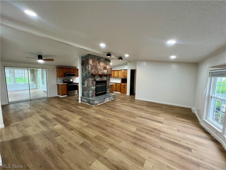 93 Fell Avenue, Northfield Village, OH - Photo 4
