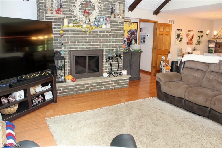 111 Albert Street, Newton Falls, OH - Photo 8