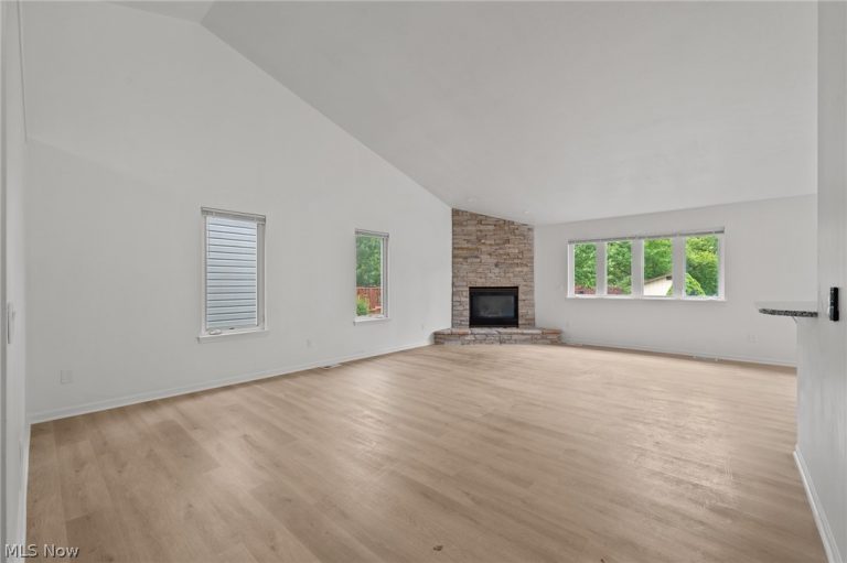 710 Erie Road, Eastlake, OH - Photo 5