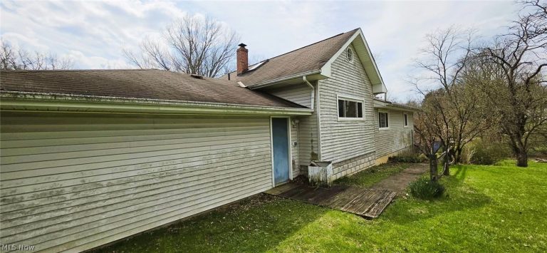 105 Mapledale Avenue, Bedford, OH - Photo 4