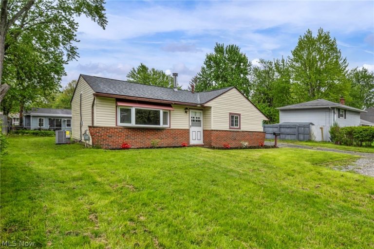5949 Jaycox Road, North Ridgeville, OH - Photo 2