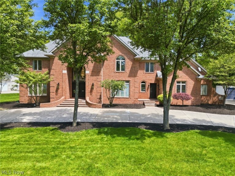 822 Park Harbour Drive, Boardman, OH, 44512