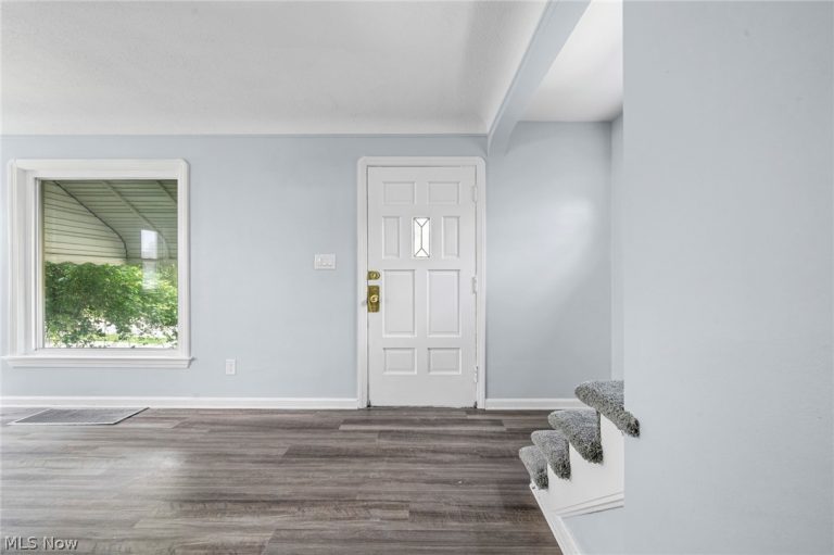 3139 138th Street, Cleveland, OH - Photo 6