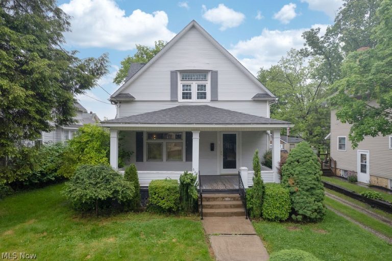 645 Summit Street, Alliance, OH - Photo 2