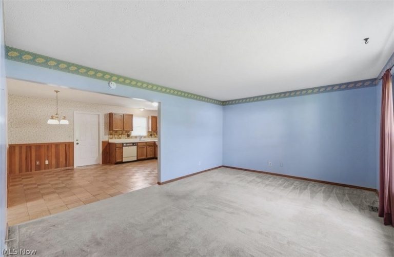 5179 Franklyn Boulevard #B, Willoughby, OH - Photo 3