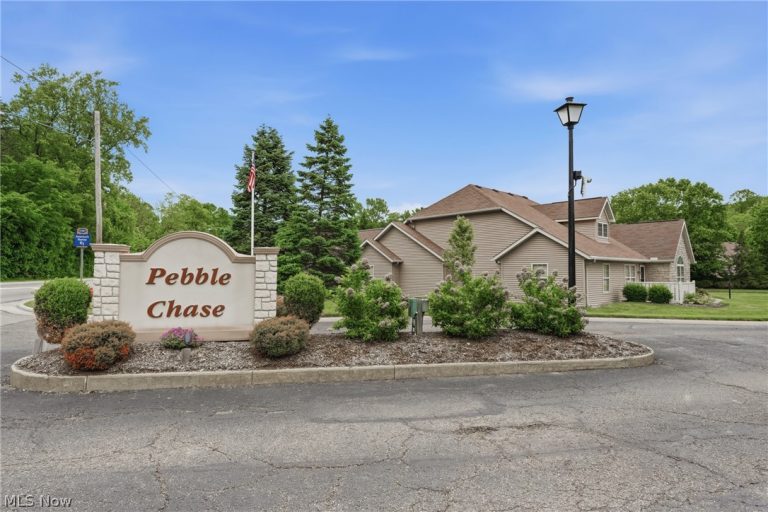 1210 Pebble Chase Circle, Massillon, OH - Photo 2