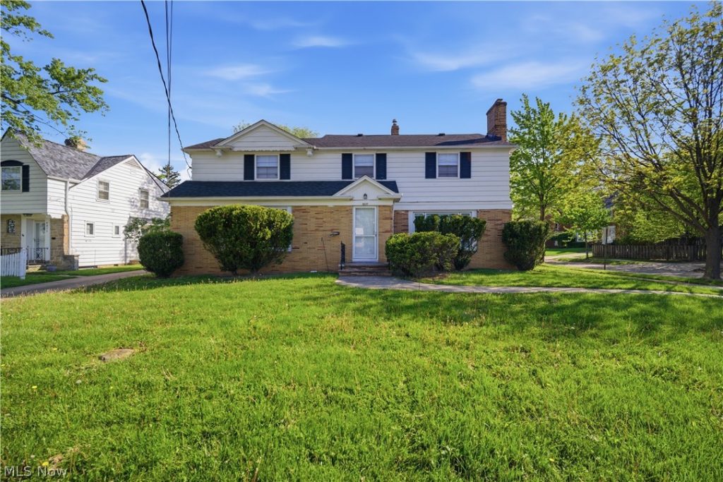 4037 Washington Boulevard, University Heights, OH