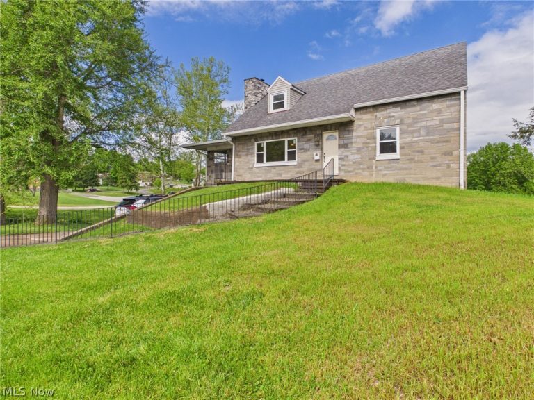 3108 Fairview Avenue, Parkersburg, WV - Photo 3