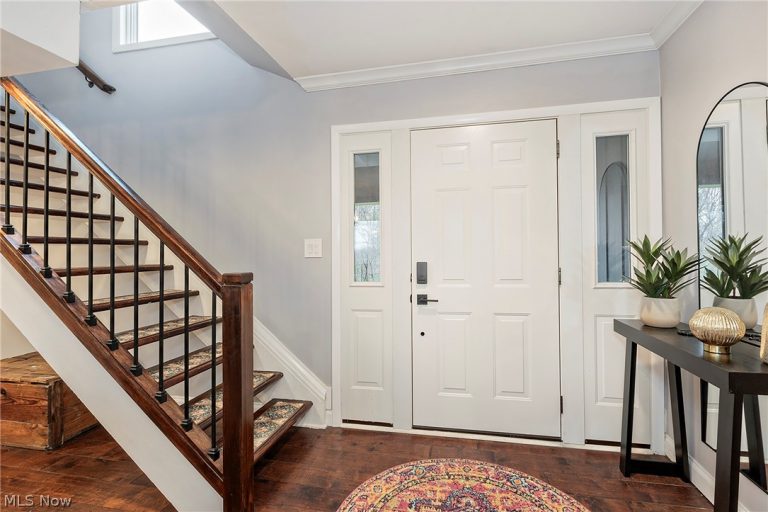 20 Kenton Road, Chagrin Falls, OH - Photo 2