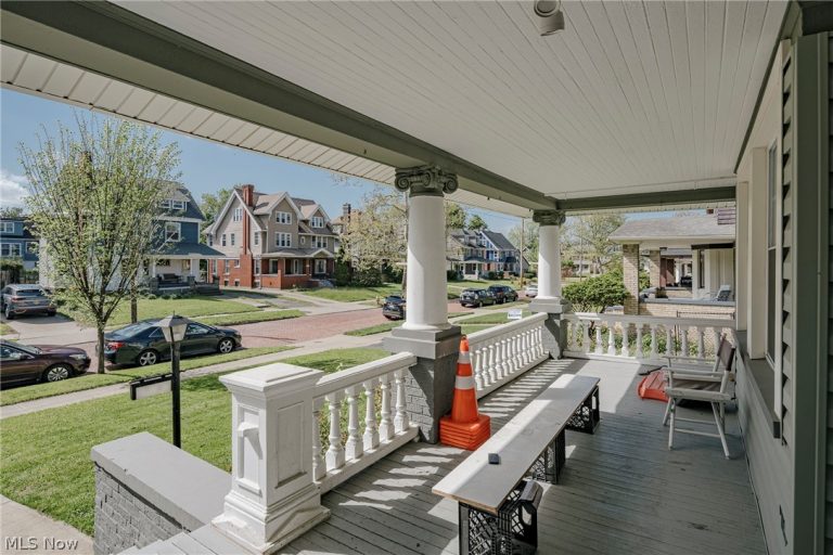 1515 107th Street, Cleveland, OH - Photo 3
