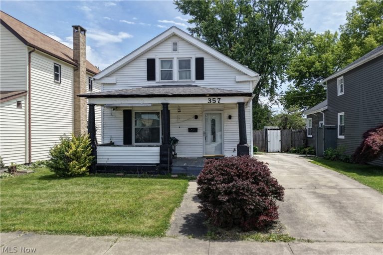 357 3rd Street, New Philadelphia, OH - Photo 2