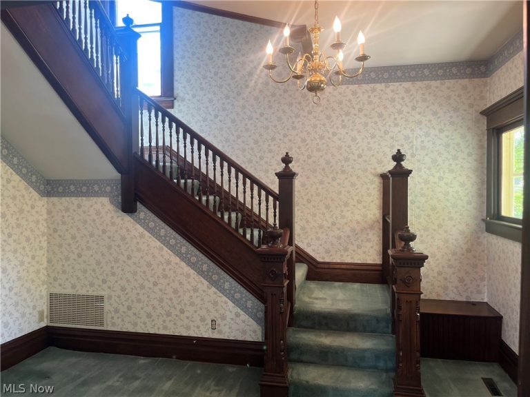 504 Cutler Street, Marietta, OH - Photo 2