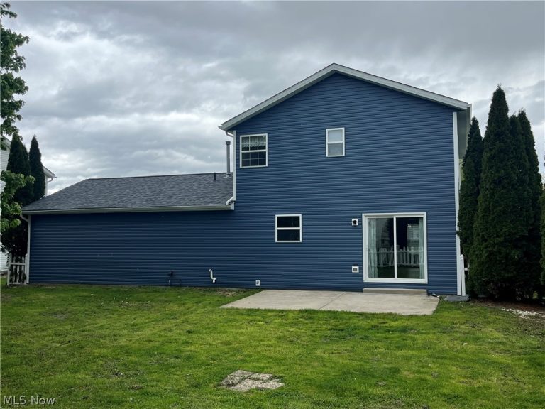 835 Yorkshire Drive, Ravenna, OH - Photo 3