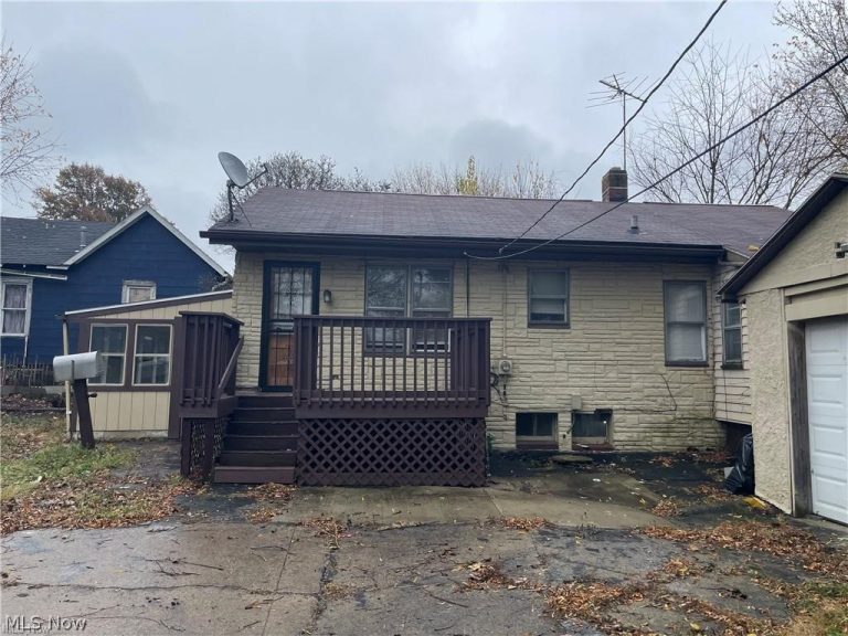 1213 Sherman Street, Akron, OH, 44301