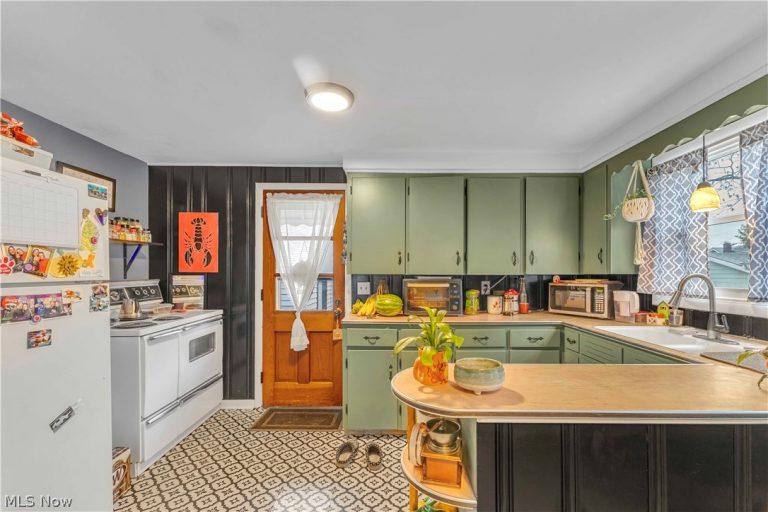 2803 11th Street, Canton, OH - Photo 6