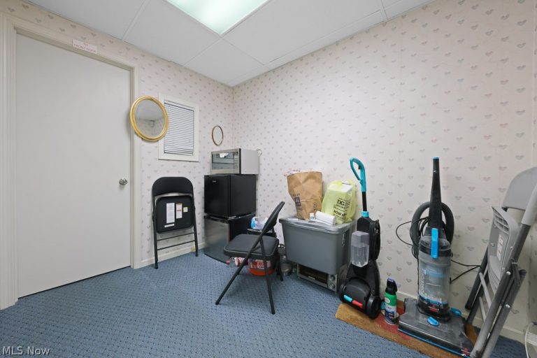 1077 State Street, Alliance, OH - Photo 6