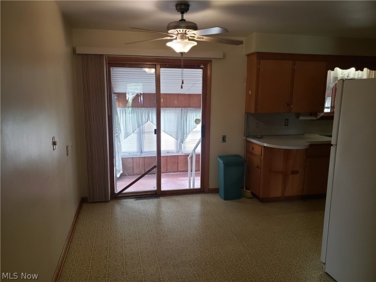 3105 Washington Avenue, Lorain, OH - Photo 5