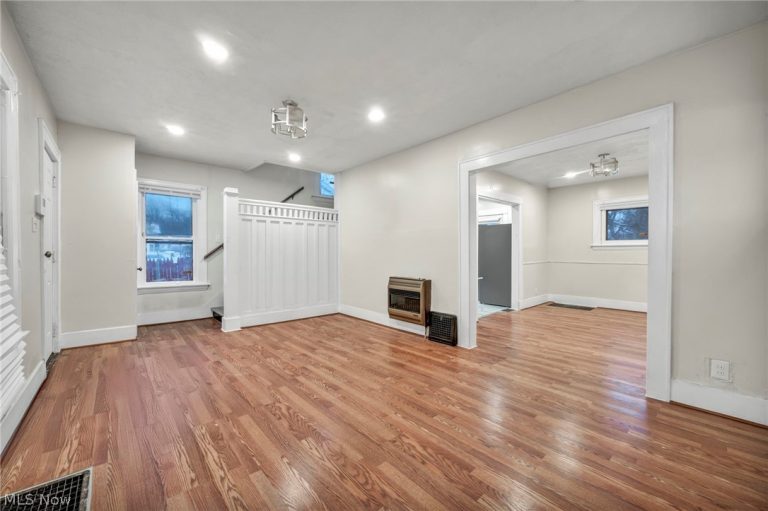 960 Whittier Avenue, Akron, OH - Photo 6