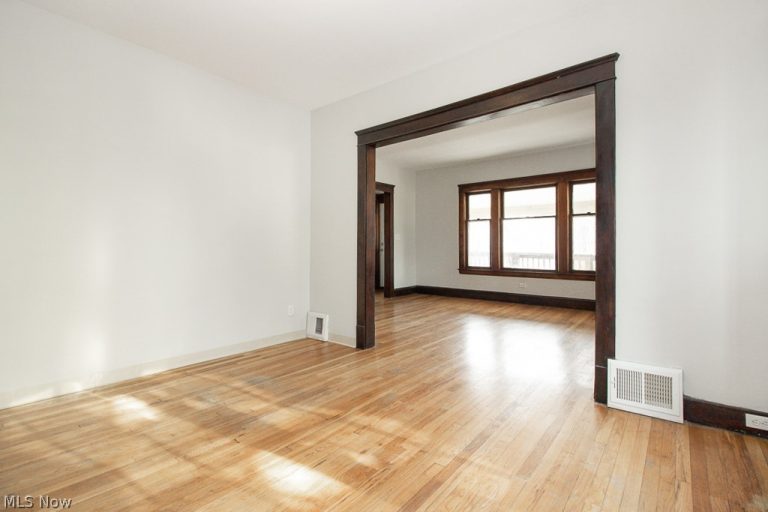 1295 Jackson Avenue, Lakewood, OH - Photo 5