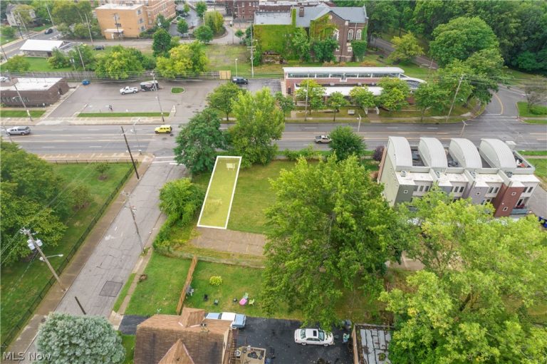 10217 Superior Avenue, Cleveland, OH - Photo 6