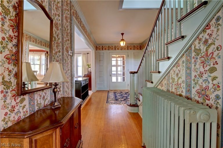 17313 Riverway Drive, Lakewood, OH - Photo 8