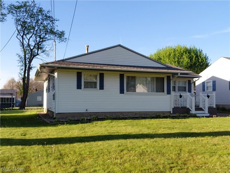 506 Moore Street, Hubbard, OH - Photo 5