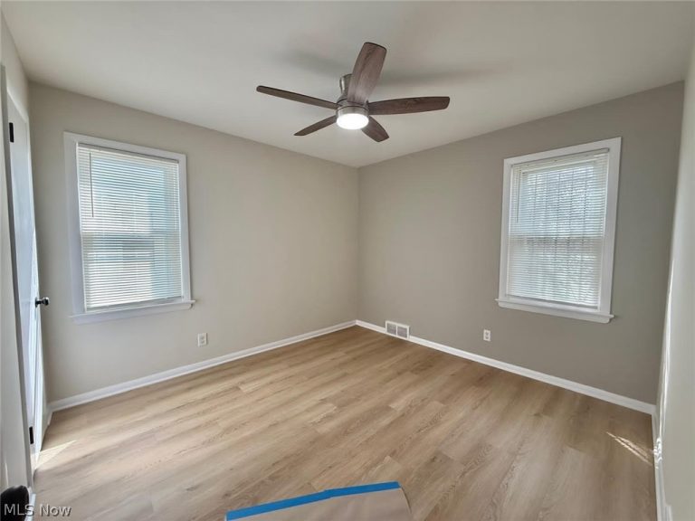 18213 Puritas Avenue, Cleveland, OH - Photo 4