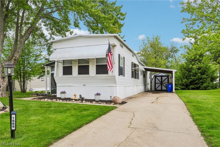 1565 Guenevere Street, Streetsboro, OH, 44241