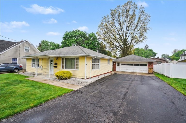 2651 11th Street, Cuyahoga Falls, OH - Photo 4