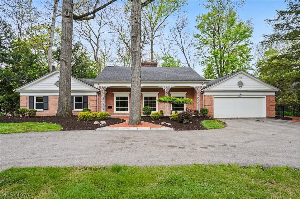 3022 Harriett Road, Silver Lake, OH