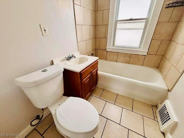 3677 153rd Street #UP, Cleveland, OH - Photo 6