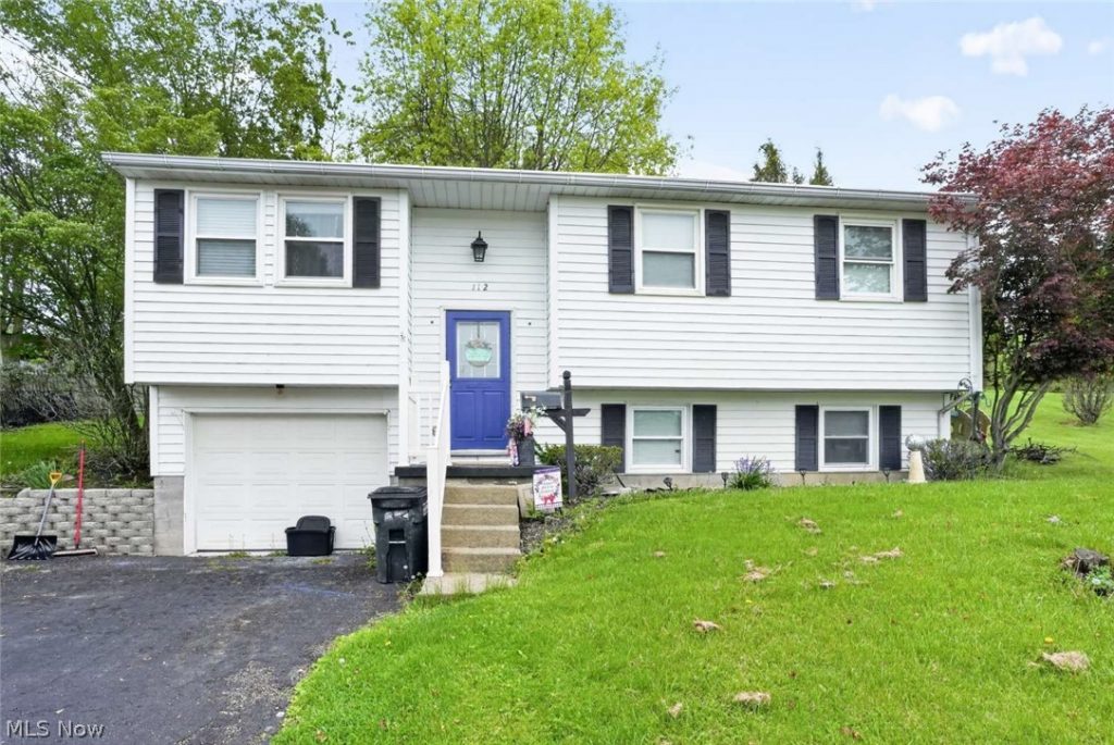 112 Locust Lane, St Clairsville, OH