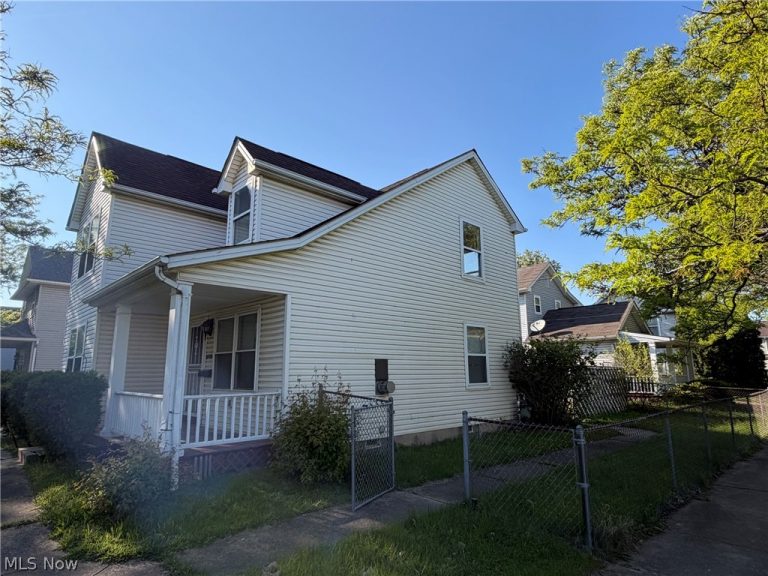 3773 Thurgood Avenue, Cleveland, OH - Photo 2