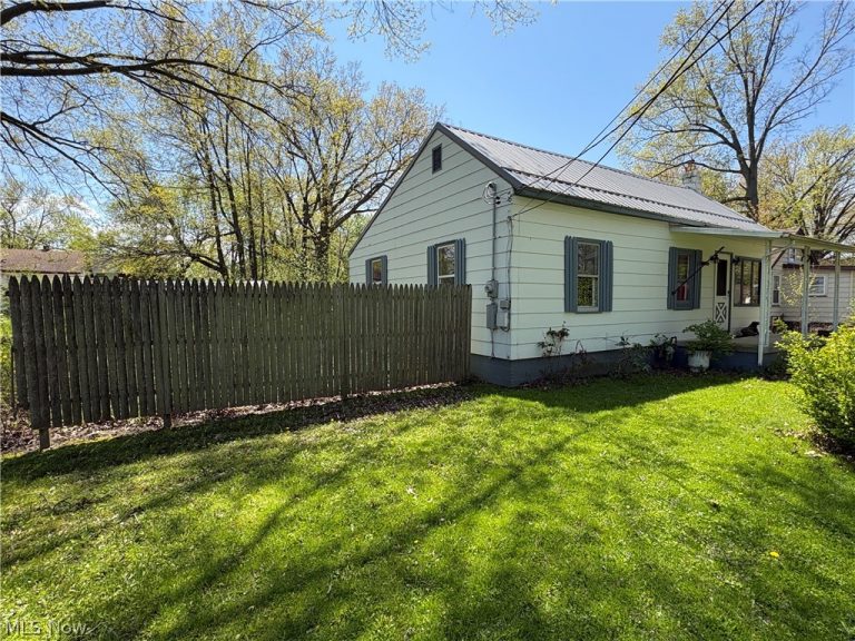 1520 27th Street, Ashtabula, OH - Photo 2