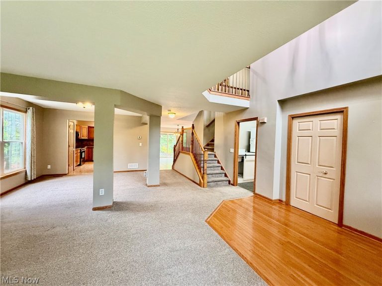 3076 Ravineview Circle, Stow, OH - Photo 5