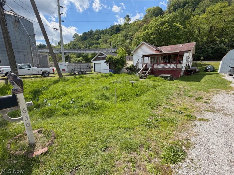 630 River Road, East Liverpool, OH - Photo 3
