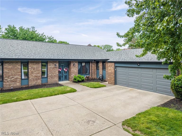 24707 Westwood, Westlake, OH - Photo 4