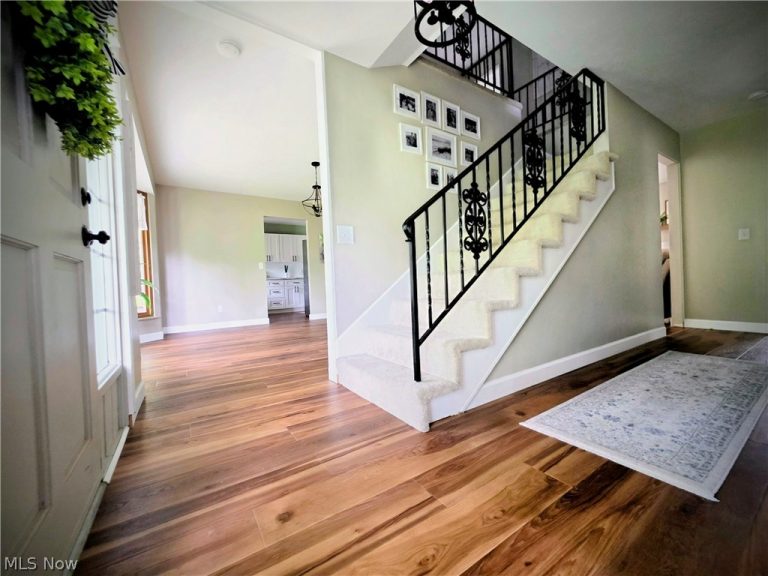 1239 Lakewood Circle, Washington, WV - Photo 4