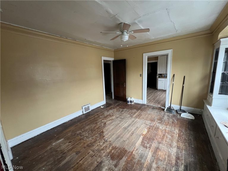 12305 Rexford Avenue, Cleveland, OH - Photo 6