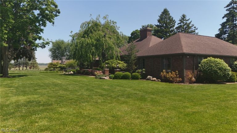 3985 Wiers Road, Willard, OH - Photo 2